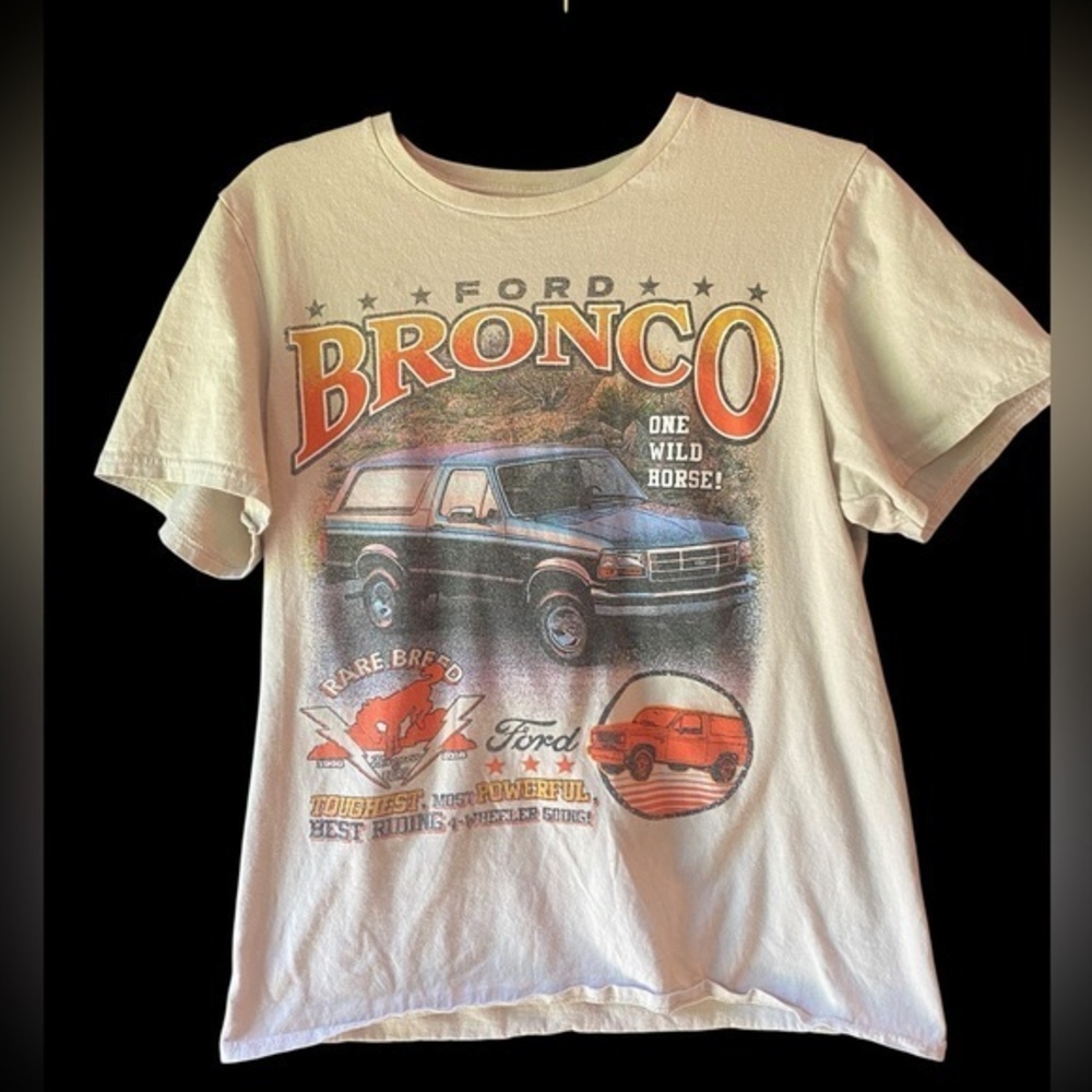 Ford Bronco T-Shirt - White and Orange. Size Small